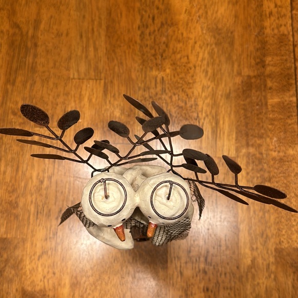 unbranded Christmas snowman statue. - Picture 5 of 6